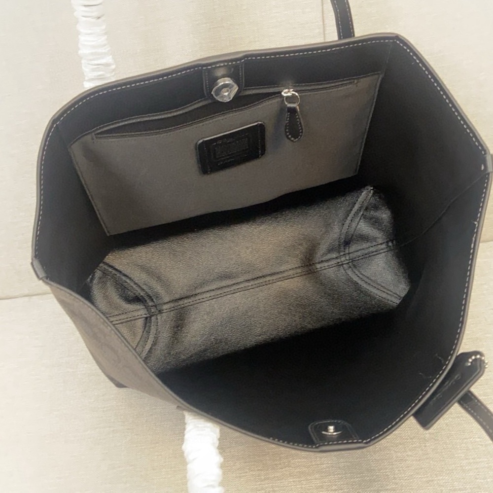 Coach City Tote CW451 - Black Halloween Edition - Picture 7 of 8